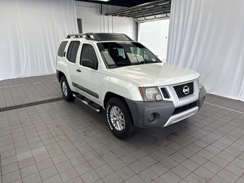 Used 2014 Nissan Xterra S image 3