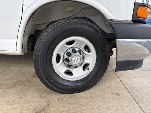 Used 2020 Chevrolet Express 2500 w/ Driver Convenience Package image 27