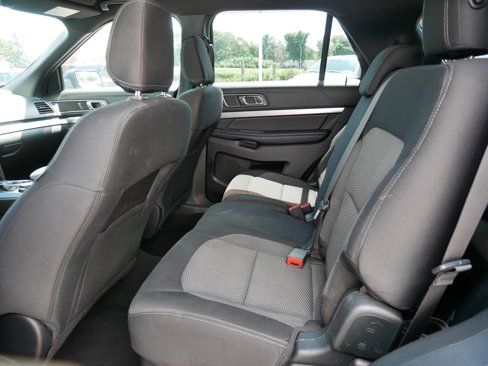 Used 2018 Ford Explorer XLT w/ Safe & Smart Package image 7