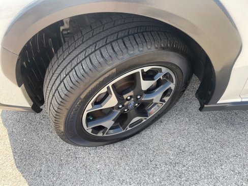 Used 2019 Subaru Crosstrek 2.0i Premium image 14