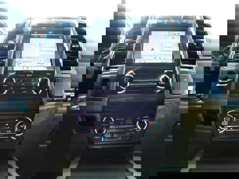Used 2019 Ford Expedition XLT w/ Equipment Group 202A image 16