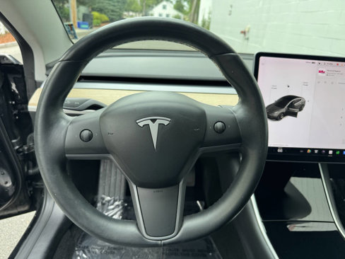 Used 2018 Tesla Model 3 Mid Range image 16