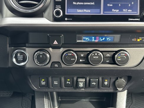 Used 2022 Toyota Tacoma SR5 image 32