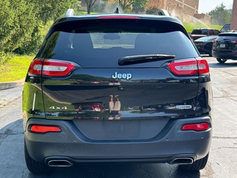 Used 2015 Jeep Cherokee Latitude w/ Safety Group image 9