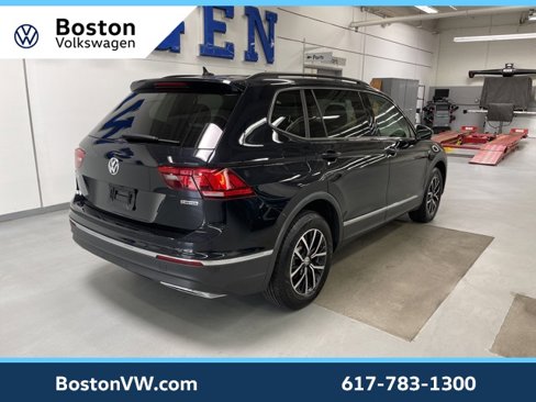 Certified 2021 Volkswagen Tiguan SE w/ Panoramic Sunroof Package image 4