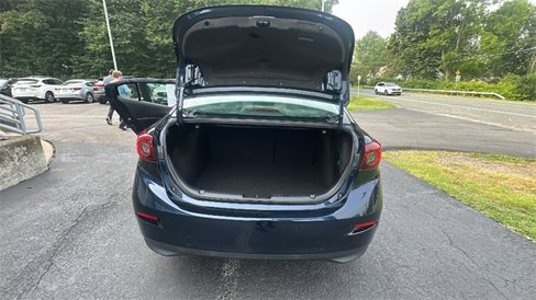 Used 2015 MAZDA MAZDA3 i Grand Touring image 36