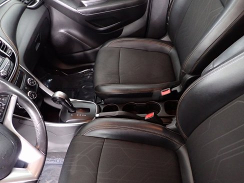 Used 2019 Chevrolet Trax LT w/ LT Convenience Package image 22