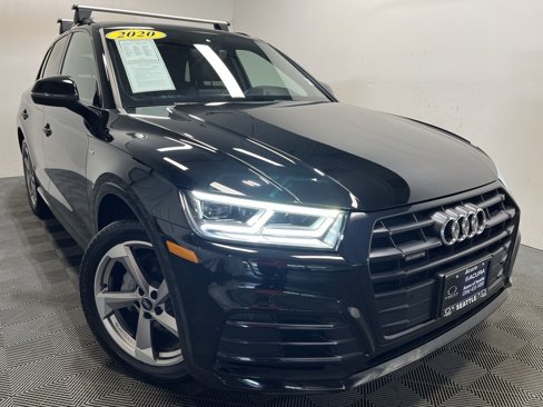 Used 2020 Audi Q5 2.0T Titanium Premium Plus image 1