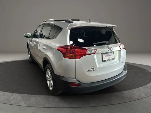 Used 2014 Toyota RAV4 XLE image 3