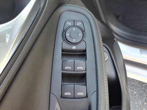 Certified 2020 Buick Encore GX Essence w/ Experience Buick Package image 9