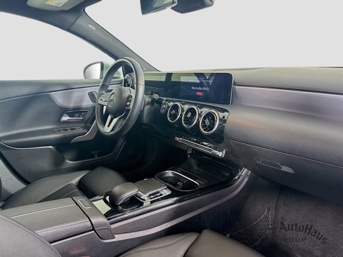 Used 2020 Mercedes-Benz A 220 4MATIC image 35