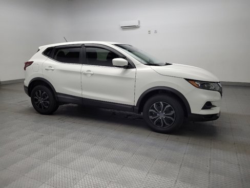 Used 2020 Nissan Rogue Sport S image 11