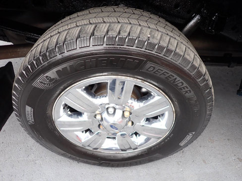 Used 2012 Ford F150 XLT w/ XLT Chrome Pkg image 10