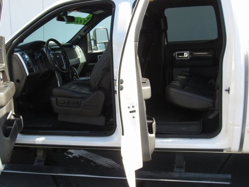 Used 2014 Ford F150 Platinum w/ Max Trailer Tow Package image 17
