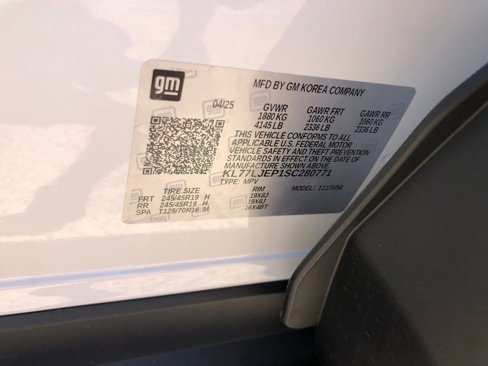 New 2025 Chevrolet Trax RS w/ Sunroof Package image 42