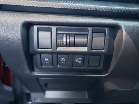 Used 2021 Subaru Crosstrek 2.0i Premium w/ Moonroof Package image 16