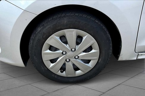 Used 2020 Kia Rio S image 9