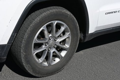 Used 2015 Jeep Grand Cherokee Limited image 6