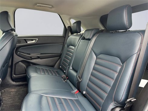 Used 2024 Ford Edge SEL w/ Sport Appearance Package image 13