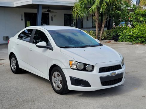 Used 2015 Chevrolet Sonic LS image 3