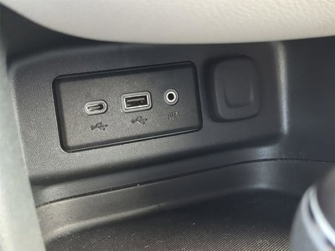 Used 2020 Chevrolet Equinox LS w/ LS Convenience Package image 21