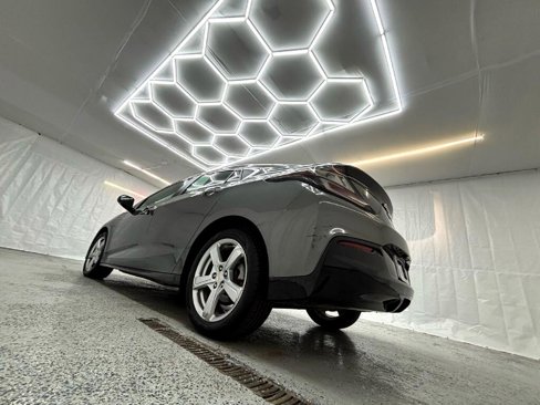 Used 2017 Chevrolet Volt LT w/ Comfort Package image 11