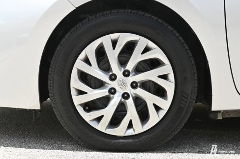 Used 2019 Toyota Corolla LE image 8