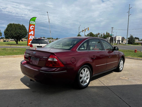Used 2005 Ford Five Hundred Limited image 3