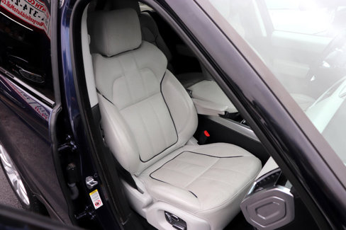 Used 2015 Land Rover Range Rover Sport HSE image 14