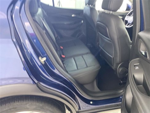 Used 2023 Buick Encore GX Essence image 31