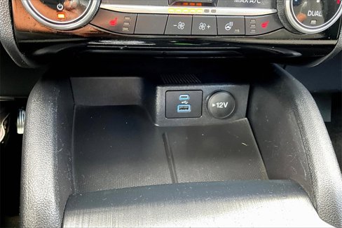 Used 2022 Ford Escape SE w/ Convenience Package image 26