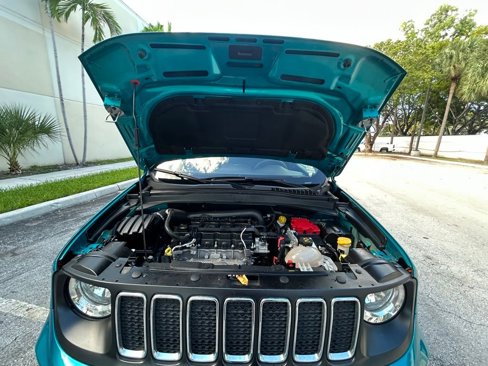 Certified 2021 Jeep Renegade Latitude image 31