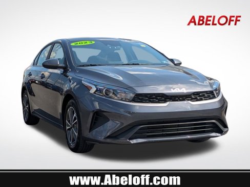 Certified 2023 Kia Forte LXS image 1