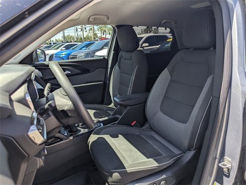 Used 2022 Chevrolet TrailBlazer LT w/ Convenience Package image 5