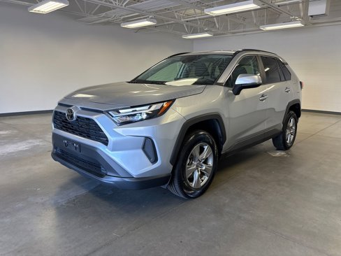 Used 2024 Toyota RAV4 XLE image 2