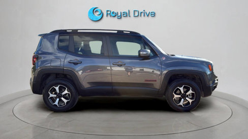 Used 2019 Jeep Renegade Trailhawk image 7