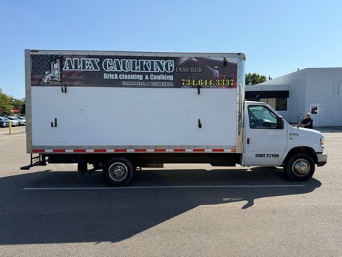 Used 2015 Ford E-350 and Econoline 350 Super Duty w/ Exterior Upgrade Package image 7