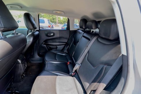 Used 2020 Jeep Compass Limited image 33