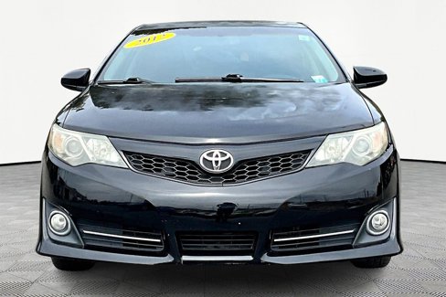 Used 2012 Toyota Camry SE image 3