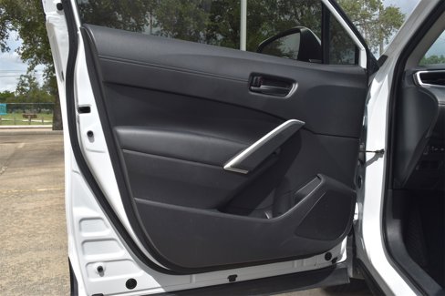 Used 2022 Toyota Corolla Cross LE image 18