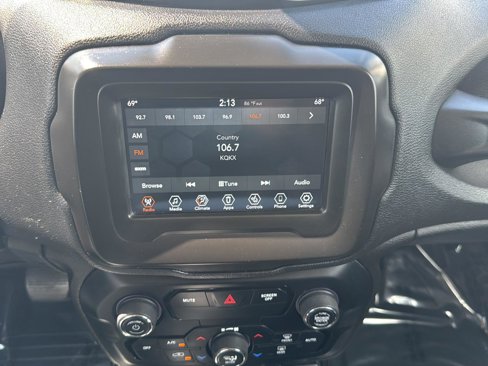 Used 2020 Jeep Renegade Limited image 14