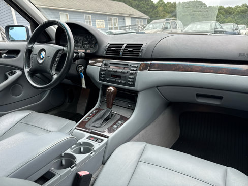 Used 2003 BMW 325xi Sedan image 21
