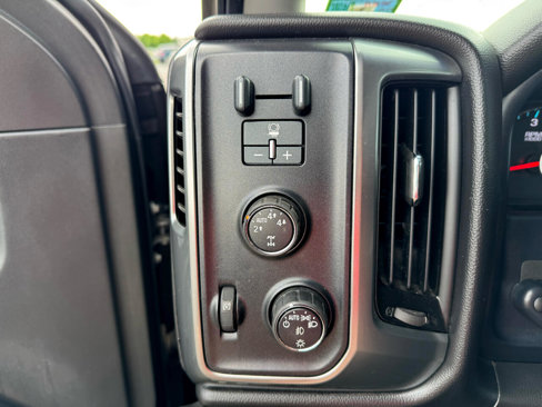 Used 2015 Chevrolet Silverado 1500 LT w/ LT Convenience Package image 22