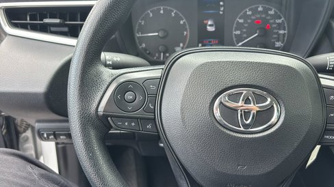 Used 2023 Toyota Corolla LE image 17