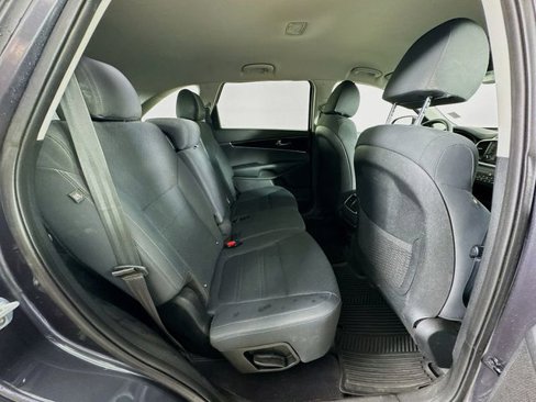 Used 2019 Kia Sorento LX image 27