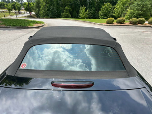 Used 2002 Ford Thunderbird Deluxe image 36