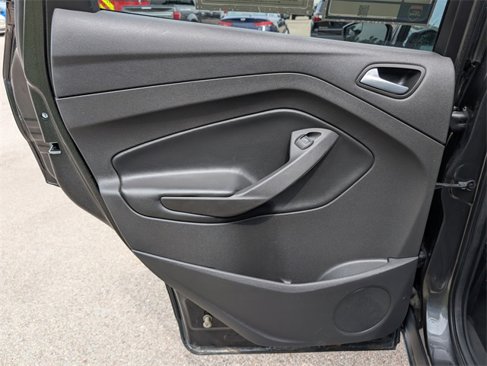 Used 2017 Ford Escape SE image 28