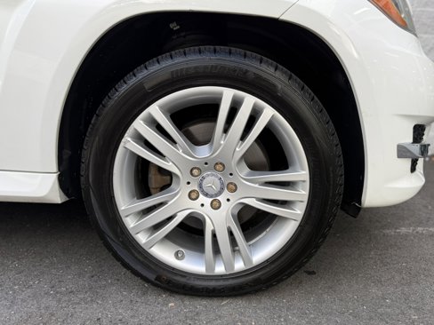 Used 2013 Mercedes-Benz GLK 350 4MATIC image 48