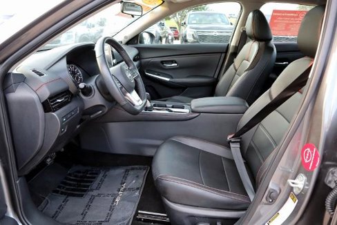 Certified 2024 Nissan Sentra SR w/ SR Premium Package image 17