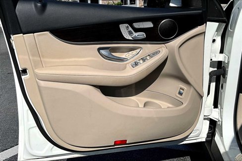 Certified 2022 Mercedes-Benz GLC 300 image 20